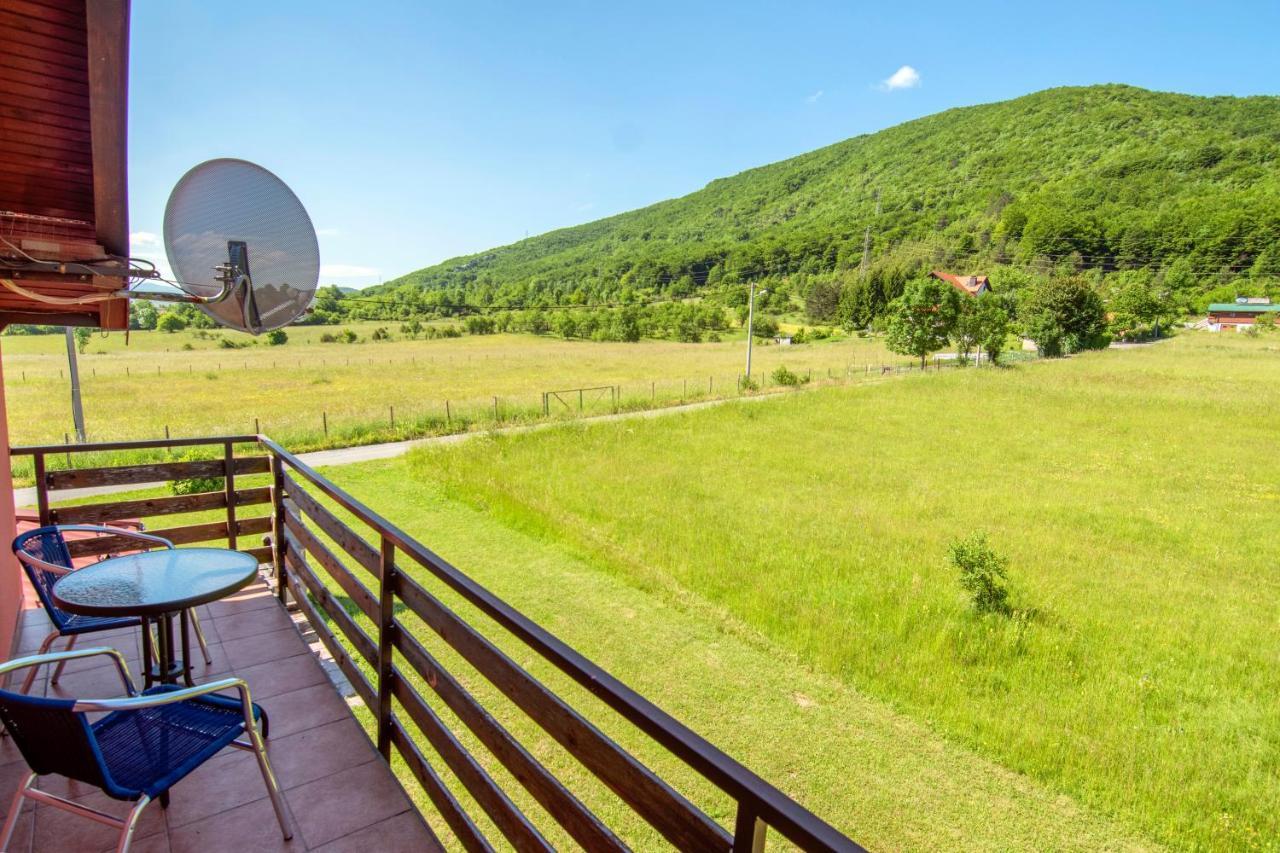 Soul Vacation Hotel Korenica Buitenkant foto